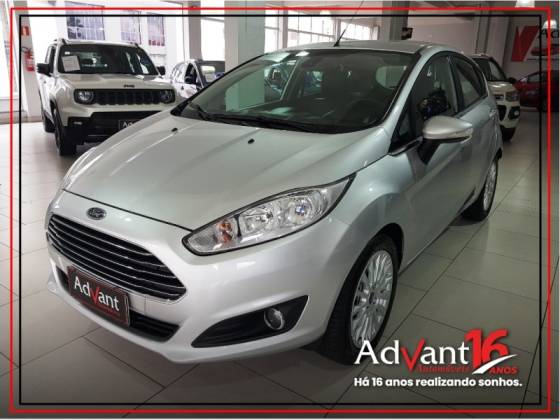 FORD FIESTA 1.6 TITANIUM HATCH 16V FLEX 4P POWERSHIFT FORD FIESTA 1.6 TITANIUM HATCH 16V FLEX 4P POWERSHIFT